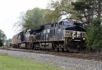 NS 3678 leads train 350 at Fetner